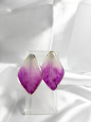 Aretes de pétalos de orquídea rosa