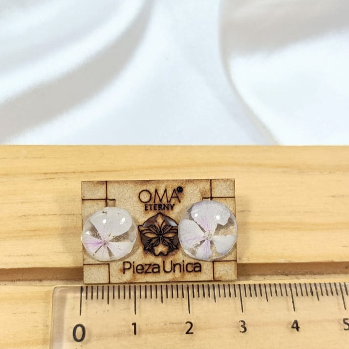 Aretes de hortensia lila