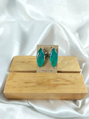 Aretes de pétalos verde agua