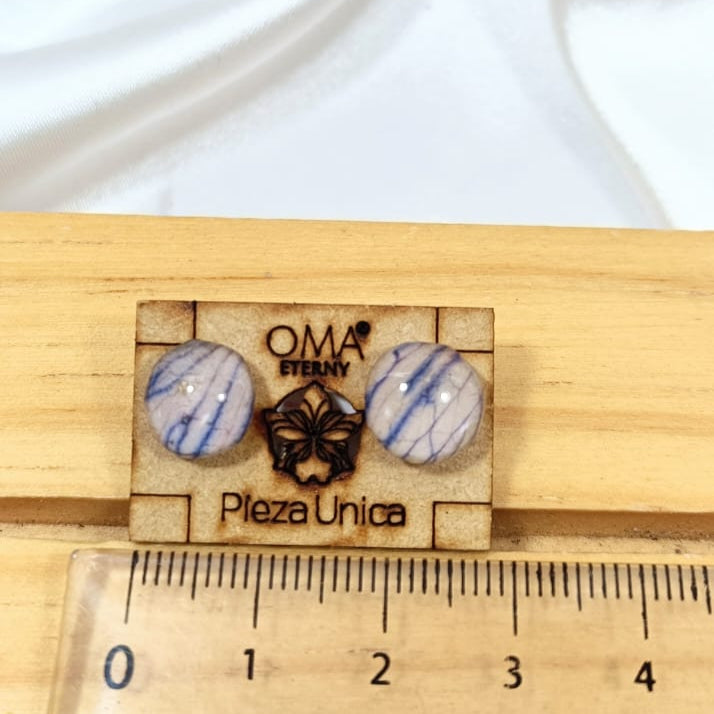 Aretes azules con pétalo de orquídea