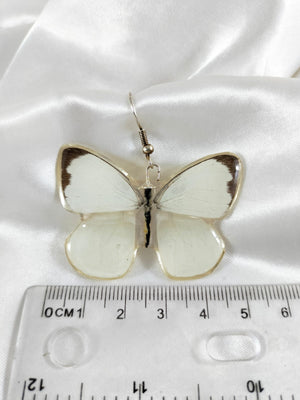 Aretes de mariposa blanca