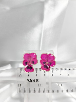 Aretes de pensamientos rosas