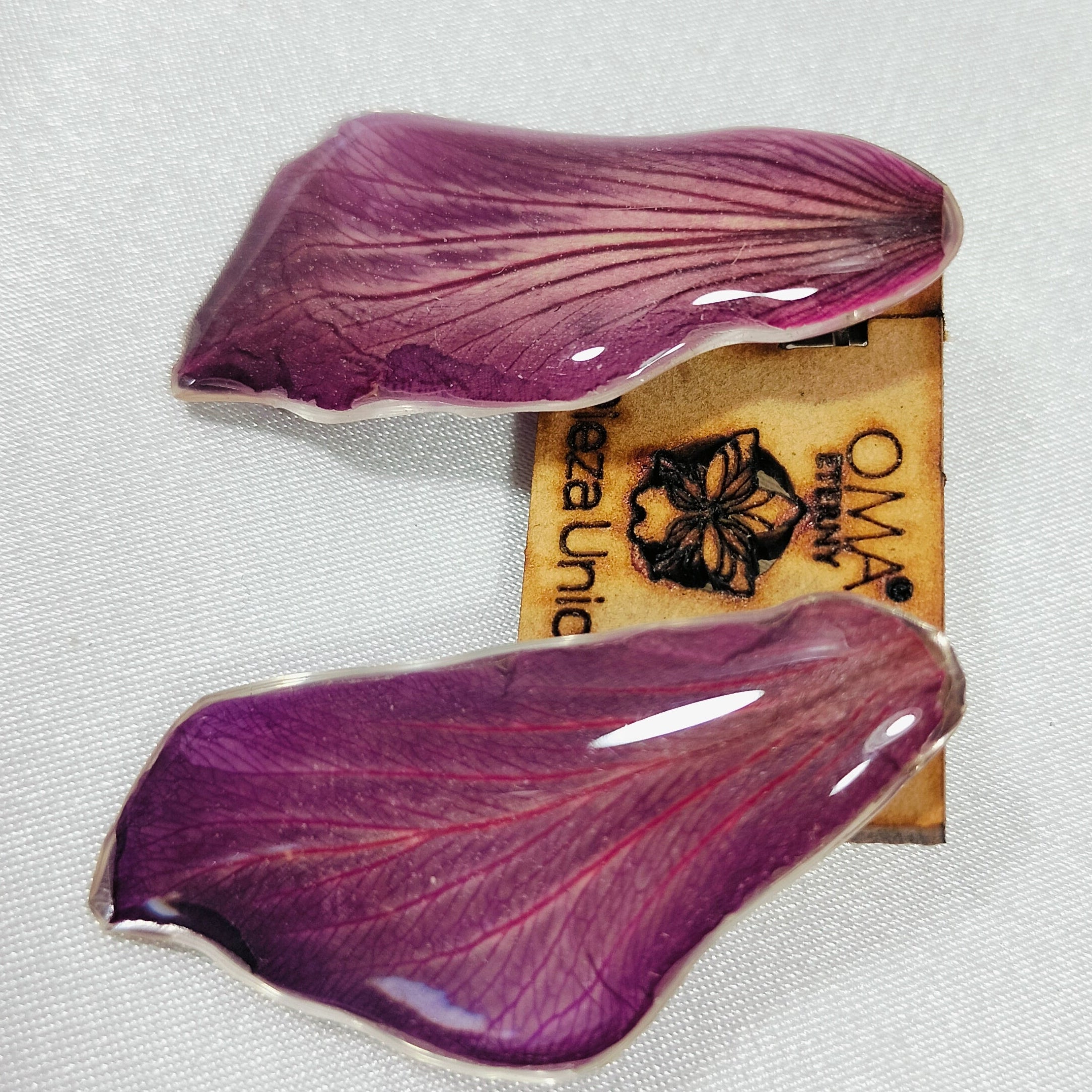 Aretes de orquídea tonalidad morado