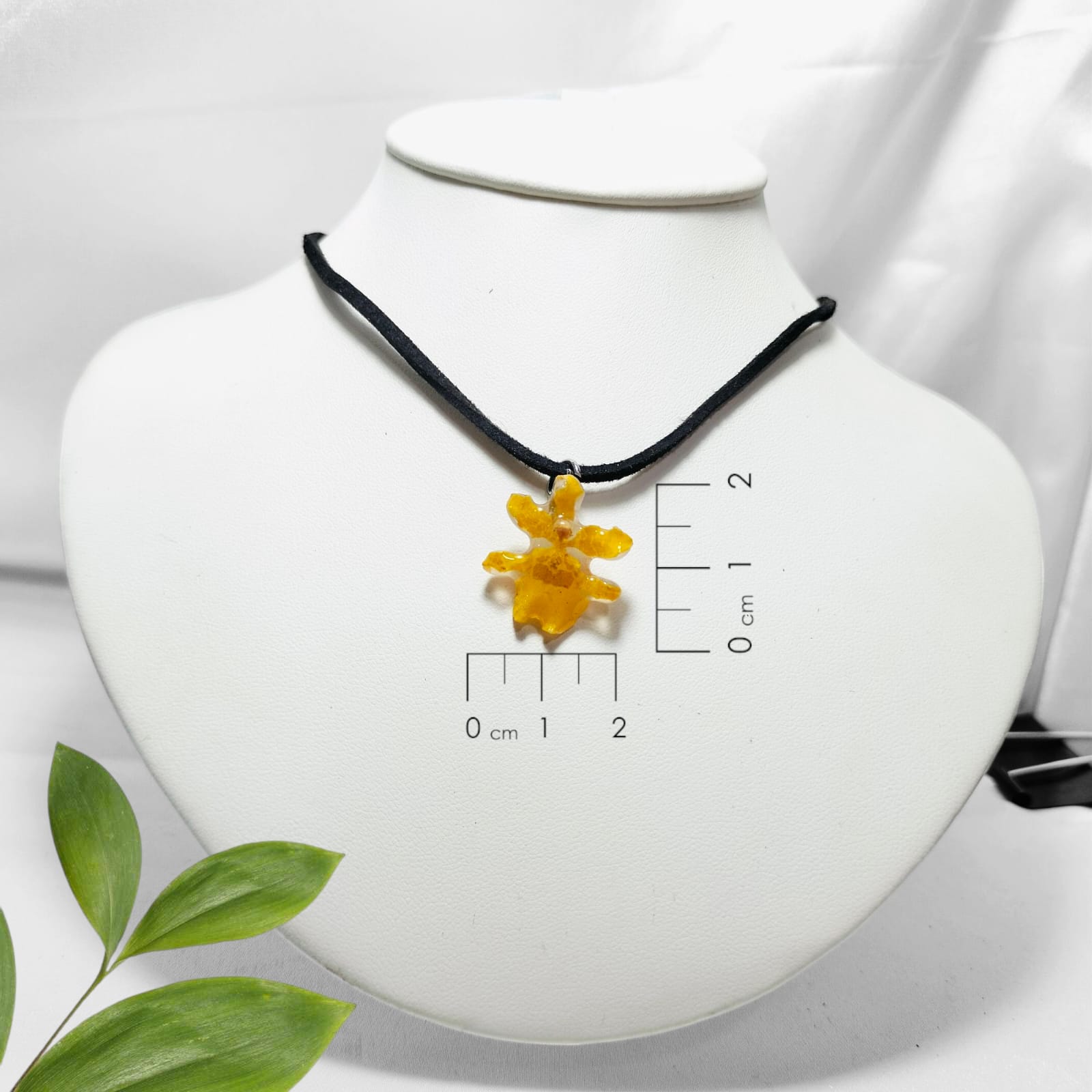 Dije de Orquídea Oncidium Amarilla
