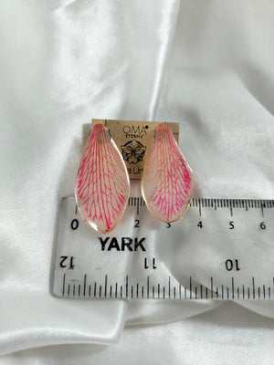 Aretes de pétalos rosas