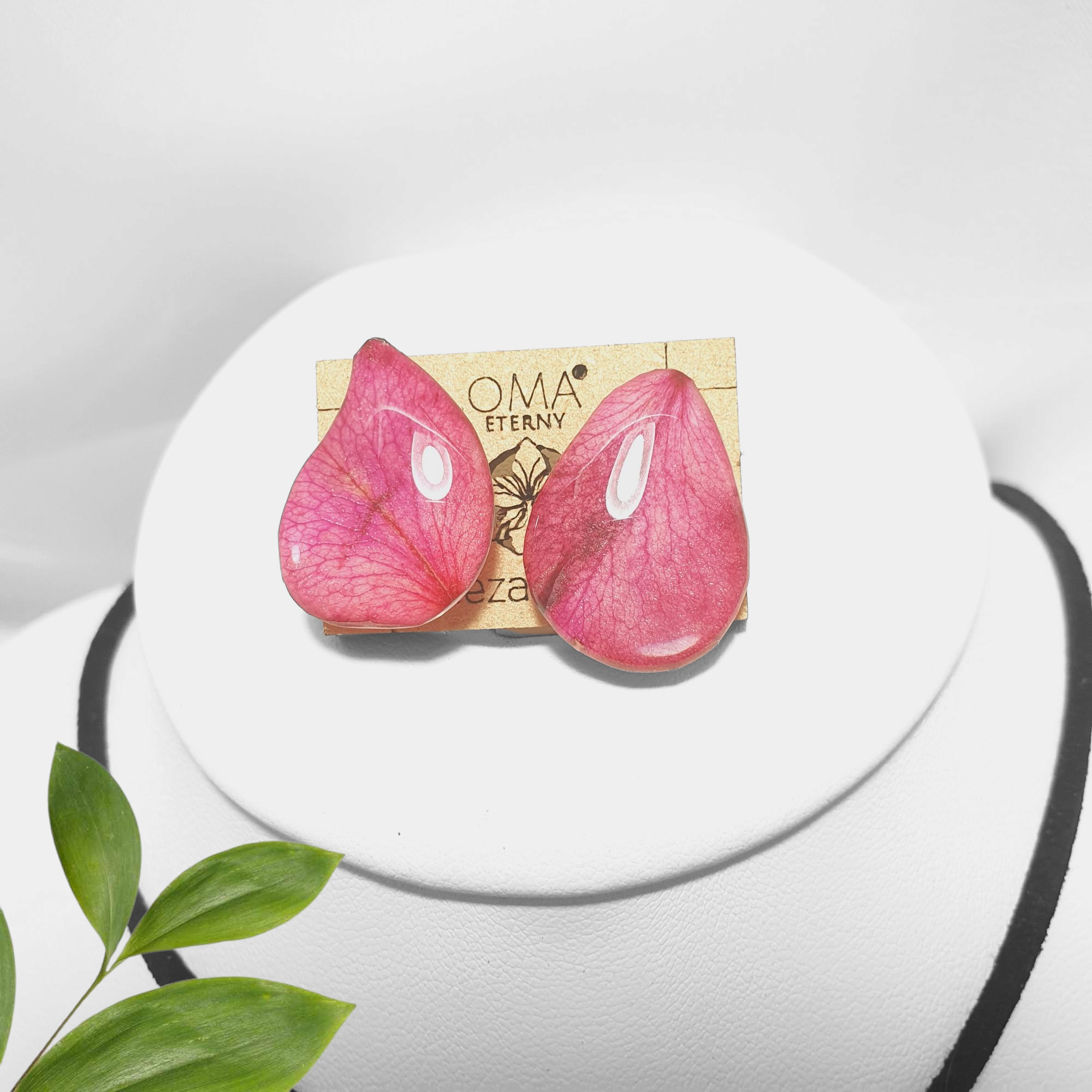 Juego de Orquídea rosa con Collar de Gamuza