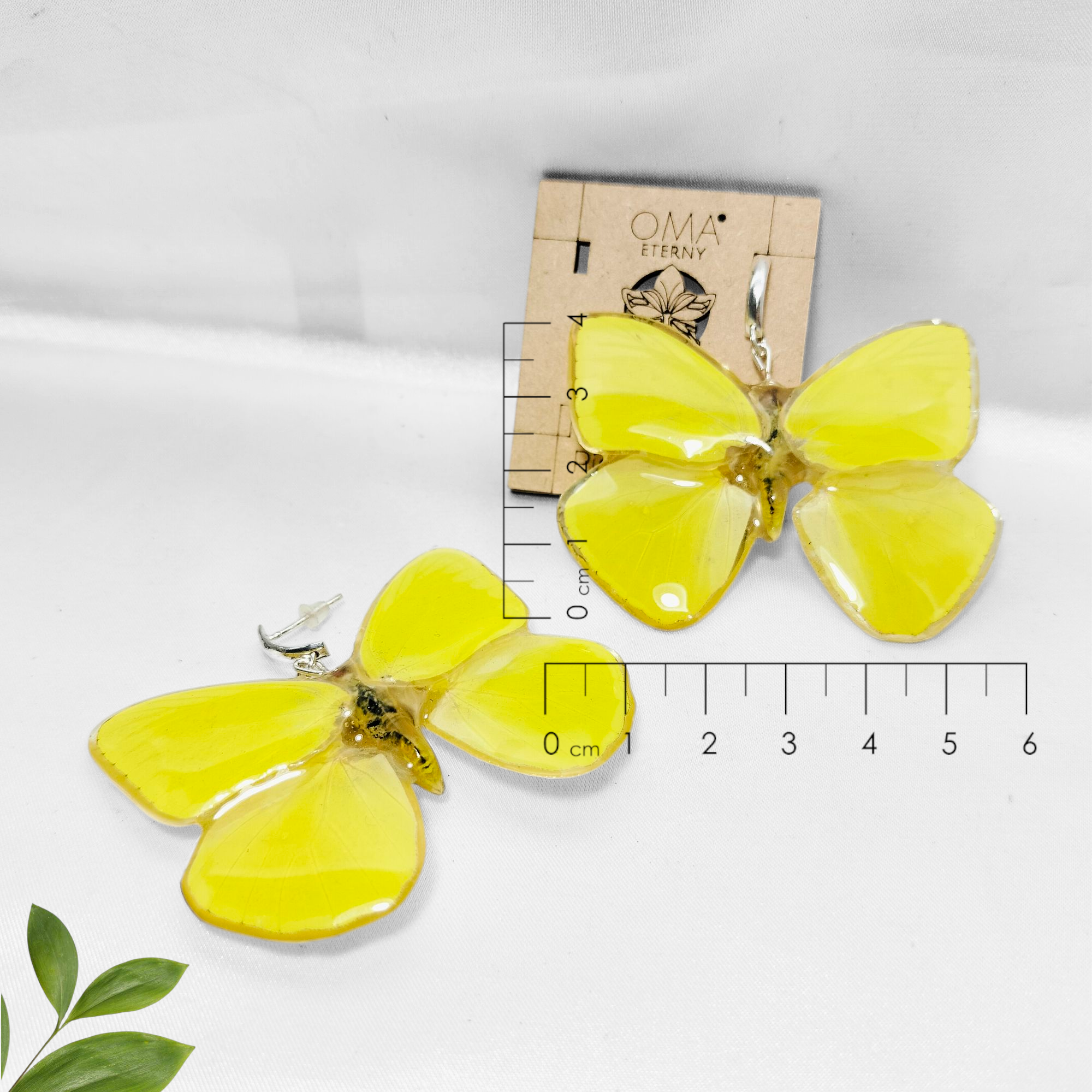 Aretes de Mariposa Amarilla