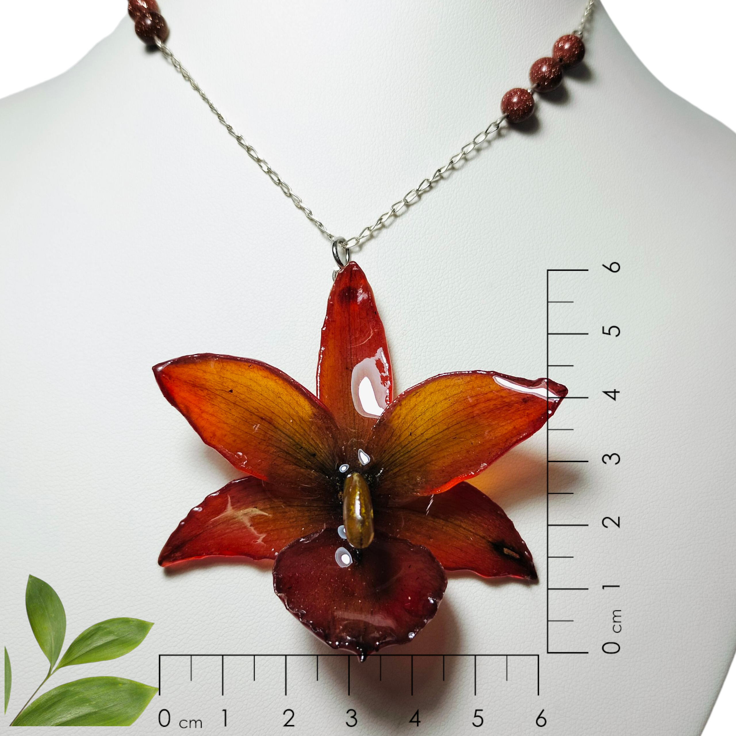 Dije de Orquídea Naranja