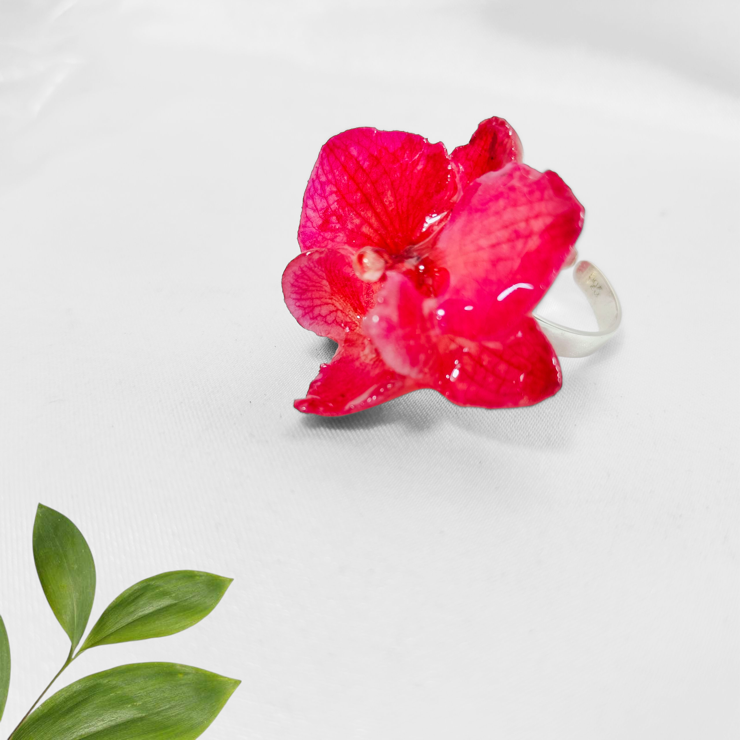 Anillo de Orquidea Fucsia