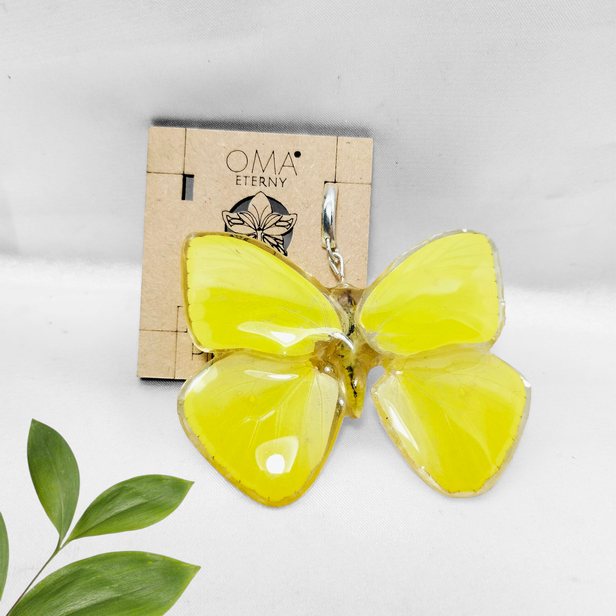 Aretes de Mariposa Amarilla