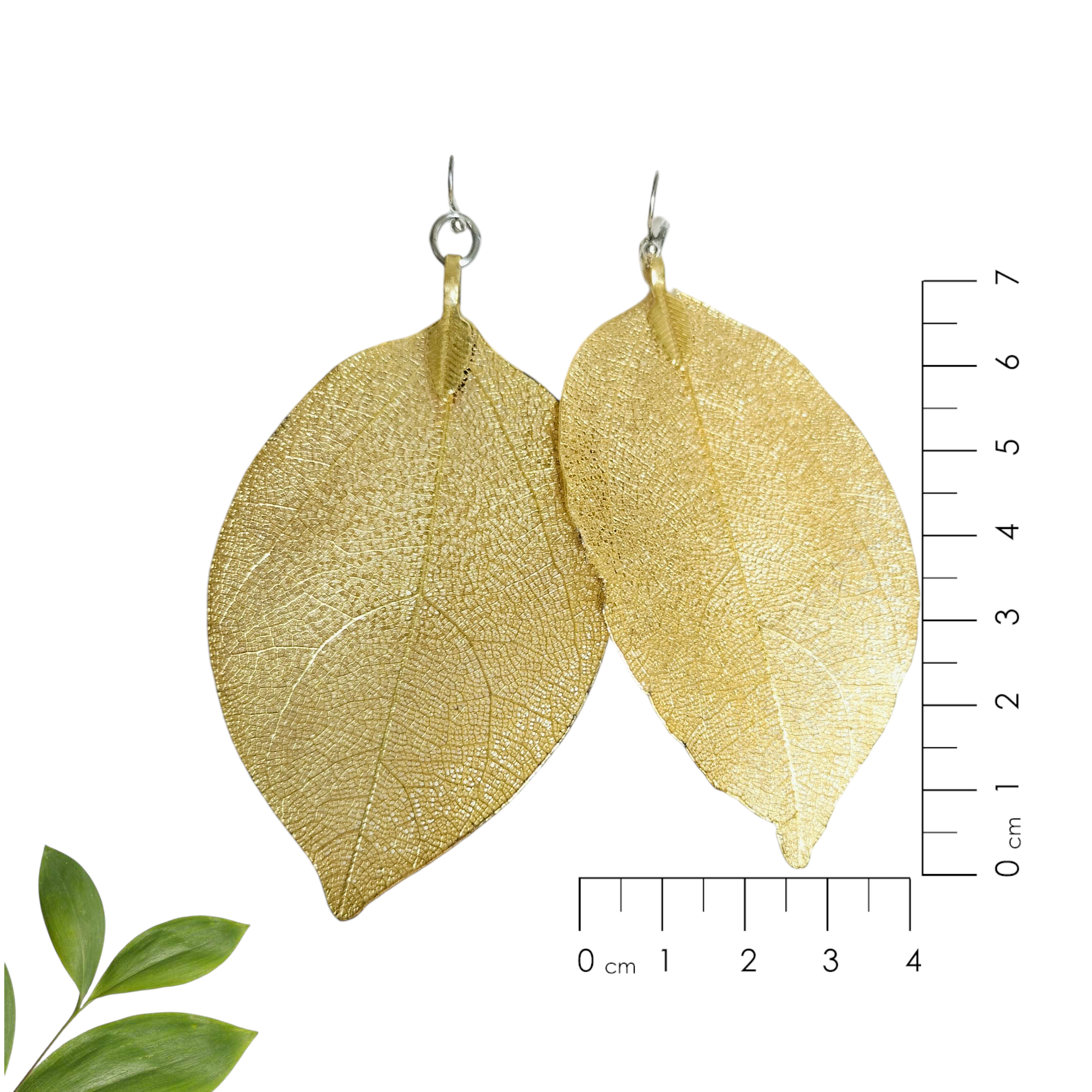 Aretes de Hojas Doradas