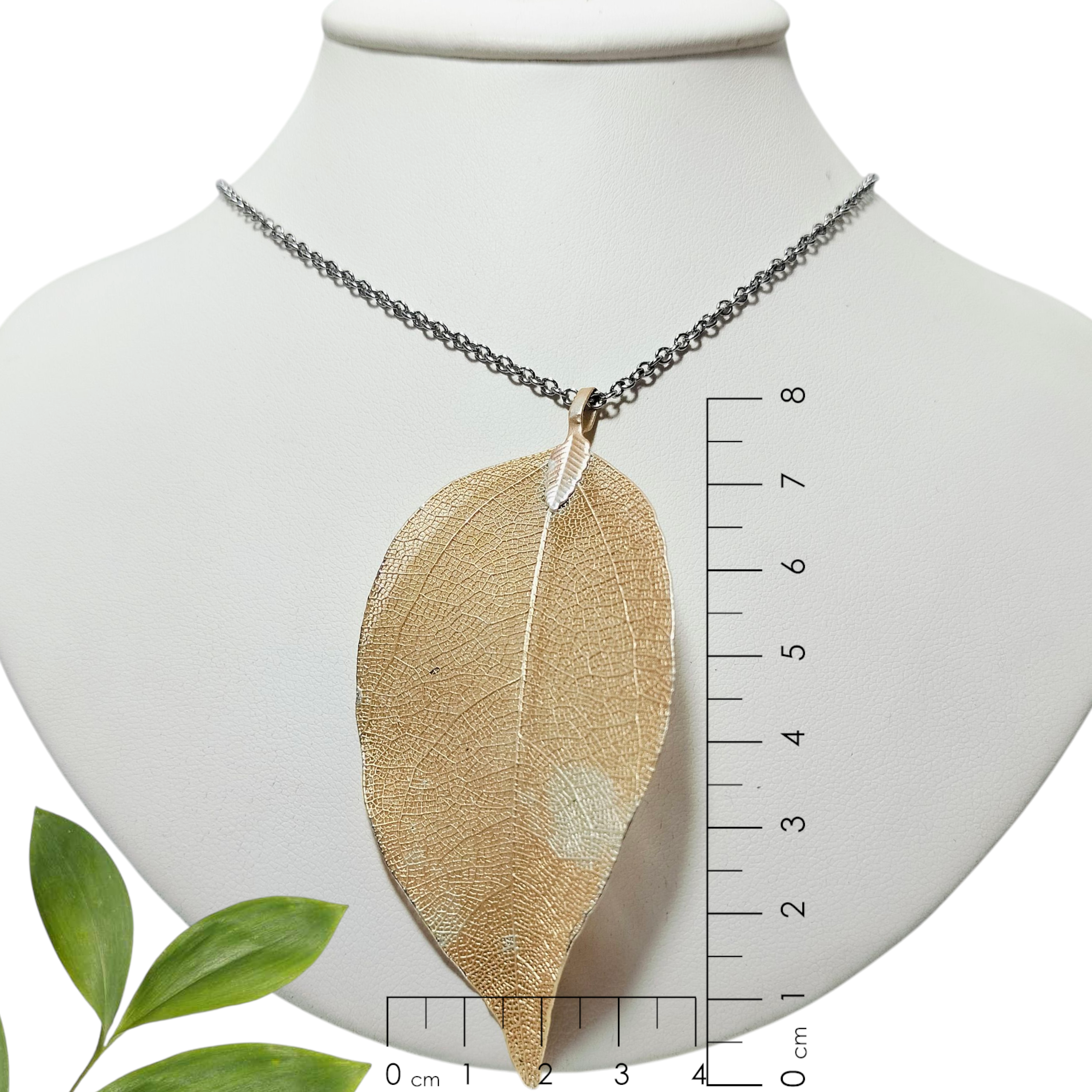 Dije de Esqueleto de Hoja