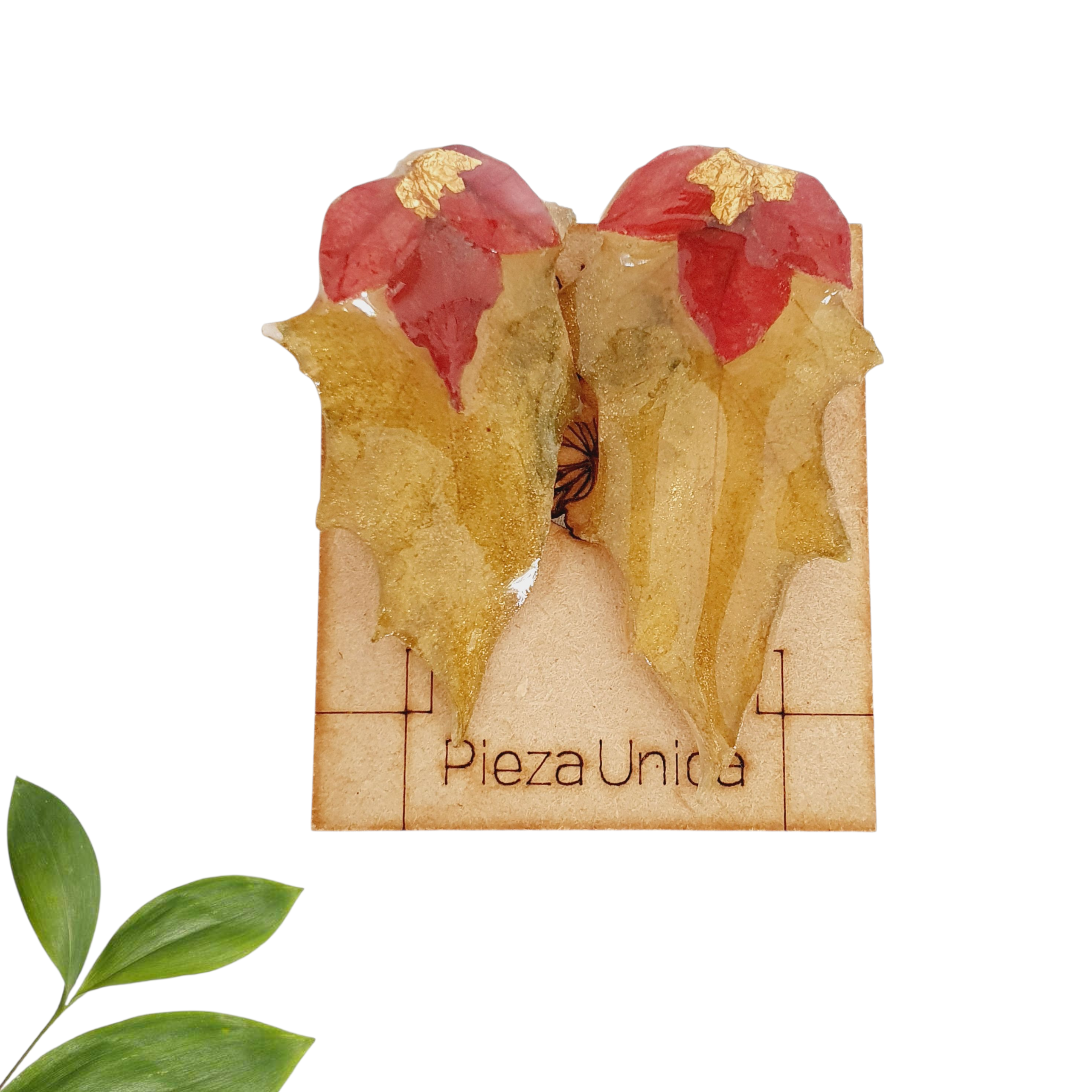 Petalos de noche buena aretes