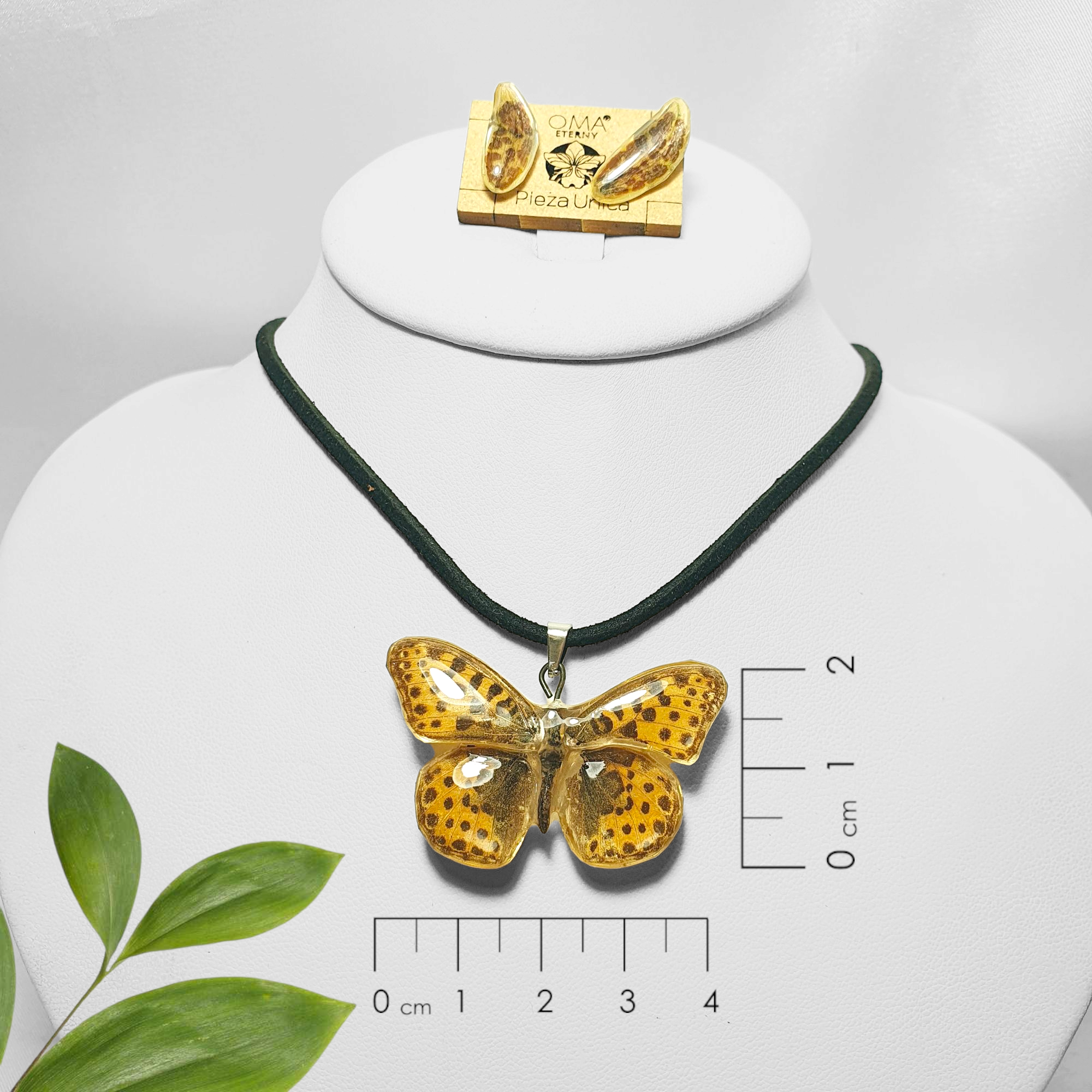 Juego de mariposa amarillo y café