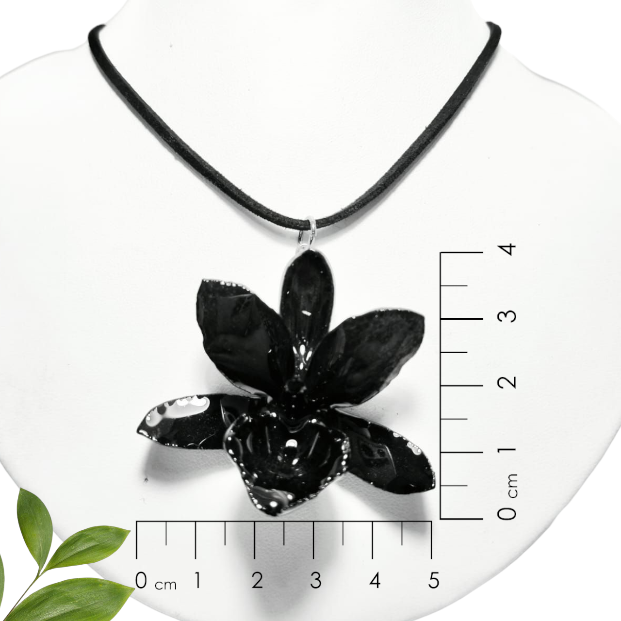 Dije de Orquídea Negra