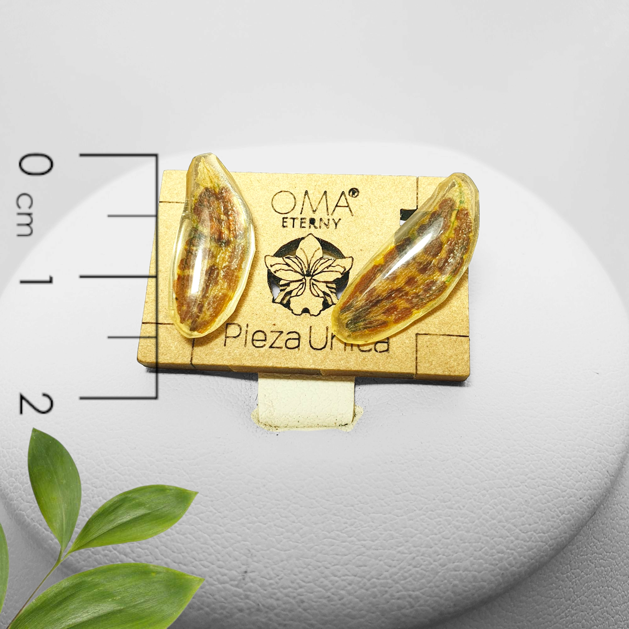 Juego de mariposa amarillo y café