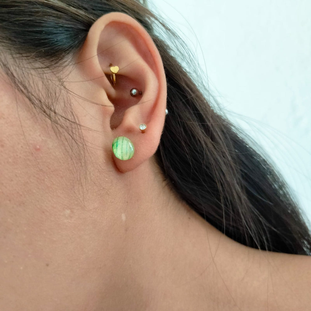 Aretes de pétalos de orquídea verdes